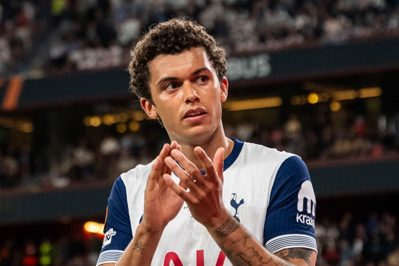 Champions League Push: Palace Targets Crystal Palace Winger Brennan Johnson for January